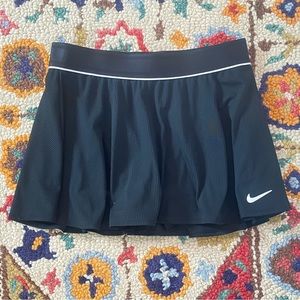Nike Dri-Fit Tennis Skirt in Black